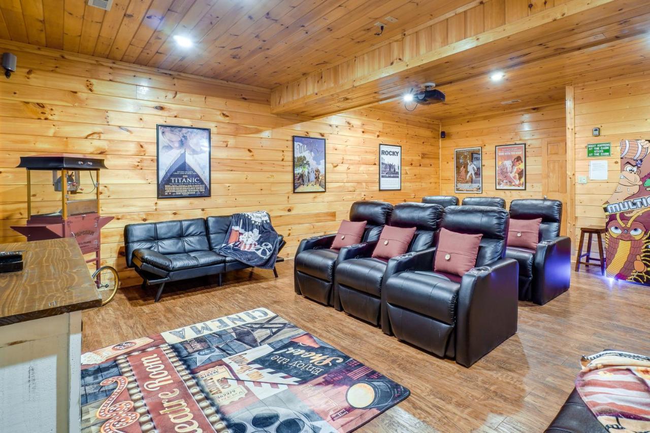 Getaway Private Hot Tub And Fireplace! Holiday home