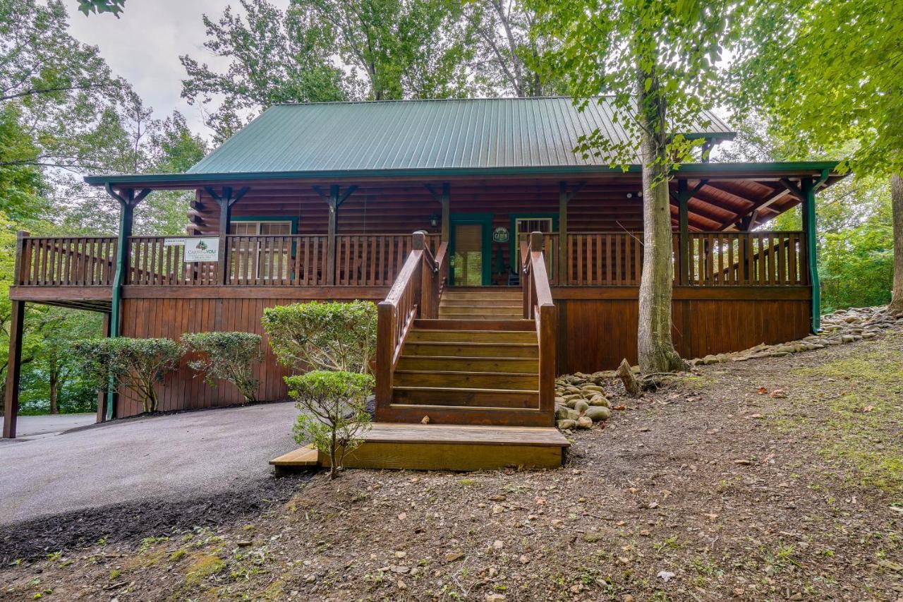 Holiday home Getaway Private Hot Tub And Fireplace! Gatlinburg